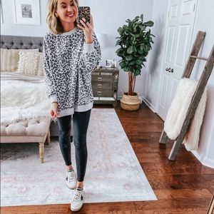🥰BLOG FAVE AE Oversized Vtg Leopard Sweatshirt